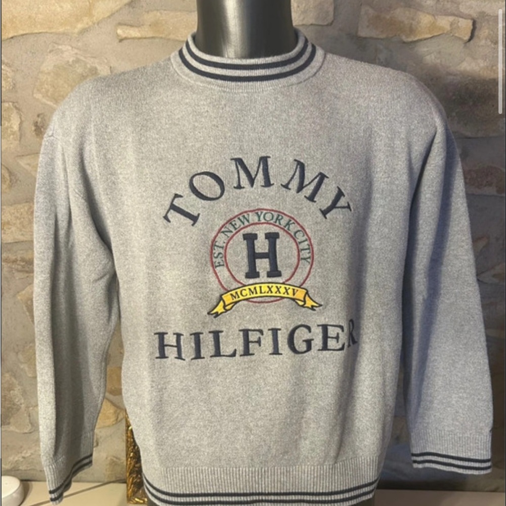Tommy Hilfiger Light Gray Crewneck Sweater